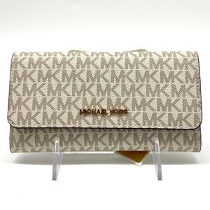 Michael Kors Large Jet Set Travel Signature Trifold Wallet - Vanilla